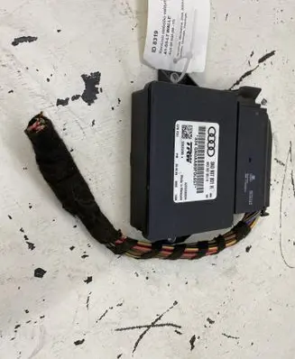 Audi Q5 SQ5 Hand brake control module 8K0907801H