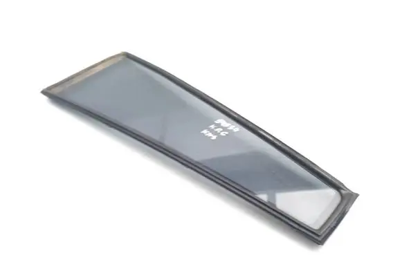 Toyota Land Cruiser (J120) Rear vent window glass M9611H