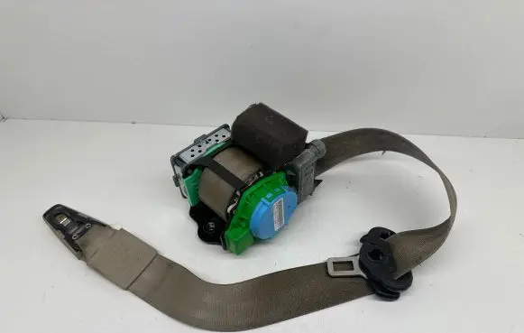 Audi A4 S4 B8 8K Front seatbelt 8K1857705J 091107 302226299L63