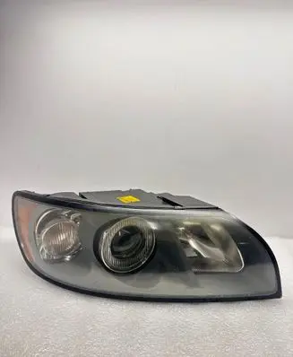Volvo V50 Headlight/headlamp 30698886 0301198204