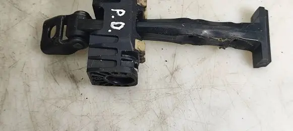 BMW 1 E81 E87 Front door check strap stopper 