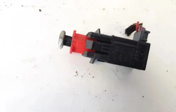 Opel Astra H Brake pedal sensor switch 55701395 069619858