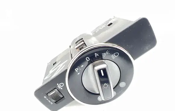 Mercedes-Benz C W204 Light switch A2045451804