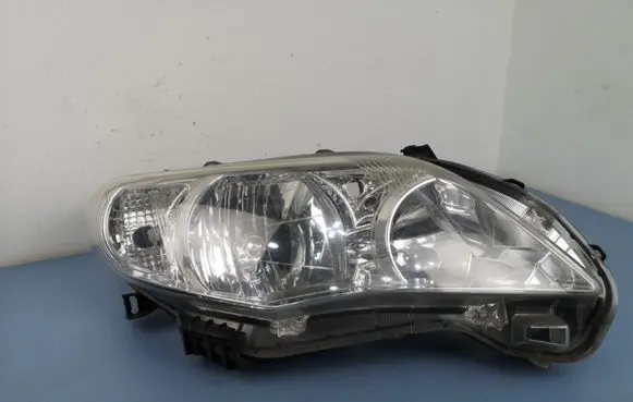 Toyota Corolla E140 E150 Headlight/headlamp 8113002B10 8113012D80