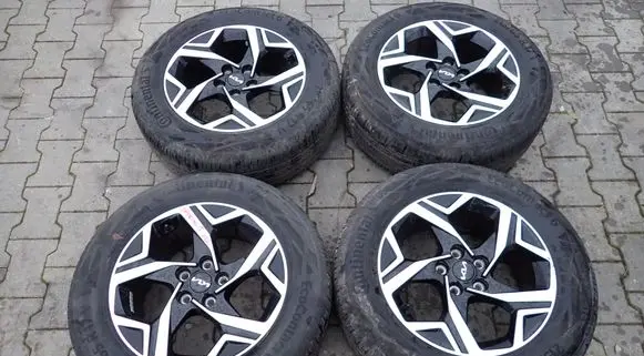 KIA Sportage R17 alloy rim 