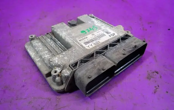 Opel Vectra C Engine control unit/module ECU 