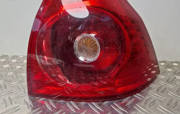 Volkswagen Golf V Rear/tail lights 1K6945096E