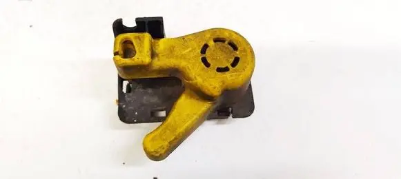 Engine bonnet (hood) release handle