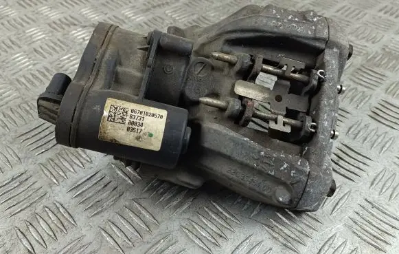 Maserati Quattroporte Rear brake caliper 06701020570