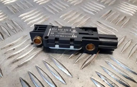 Audi A4 S4 B7 8E 8H Airbag deployment crash/impact sensor 8E0959643B