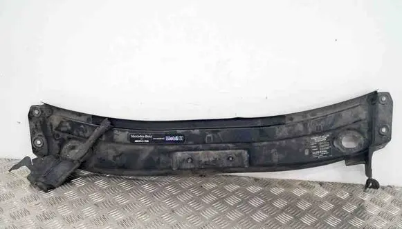 Mercedes-Benz ML W164 Top upper radiator support slam panel A2515840526