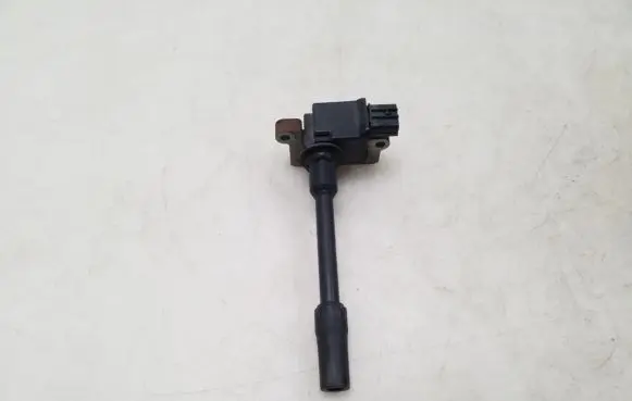 Mitsubishi Space Wagon High voltage ignition coil H6T12671A