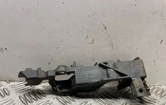 Audi A6 S6 C7 4G Front bumper mounting bracket 4G0807283
