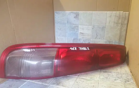 Nissan X-Trail T30 Rear/tail lights 4913