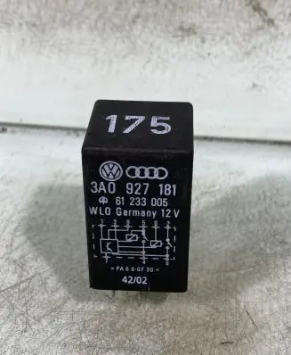 Volkswagen Golf IV Other relay 3a0927181