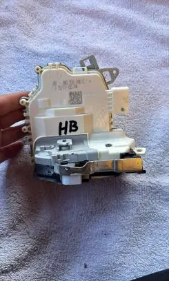 Audi Q5 SQ5 8R Rear door lock 8K0839016C