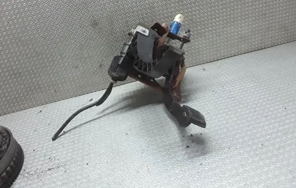 Ford Fiesta Pedal assembly 