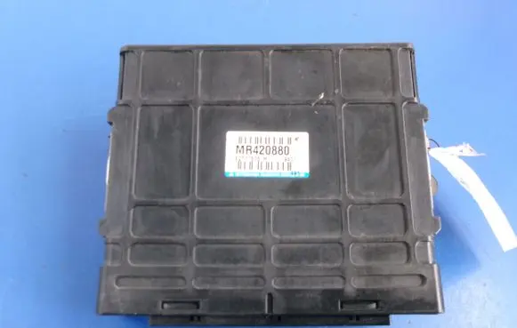 Mitsubishi Pajero Pinin Engine control unit/module ECU MR420880