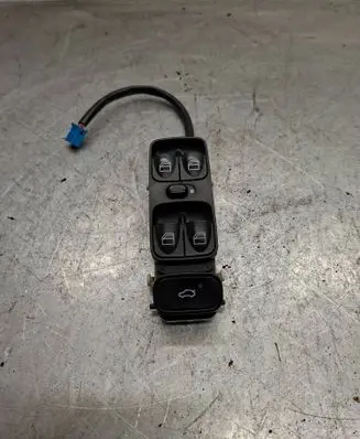 Mercedes-Benz C W203 Electric window control switch A2038200110