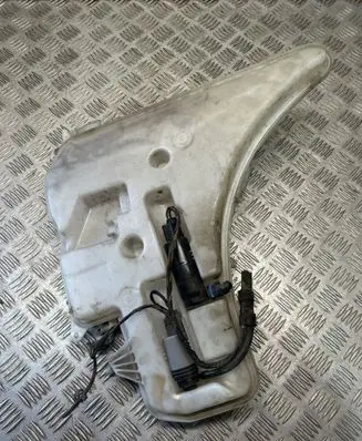 BMW 3 E92 E93 Windshield washer fluid reservoir/tank 7157146