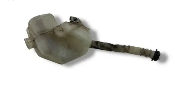 Ford Focus ST Windshield washer fluid reservoir/tank 3M5117610AG