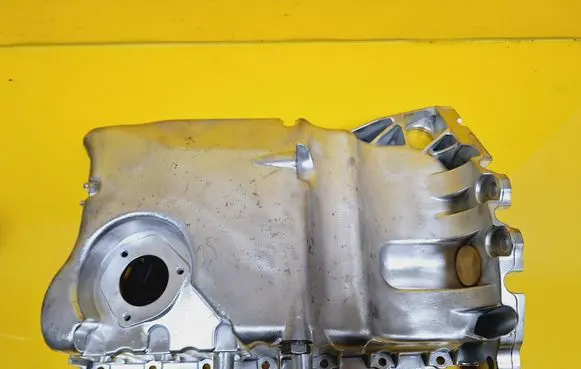 Volkswagen PASSAT B5.5 Oil sump 071103603