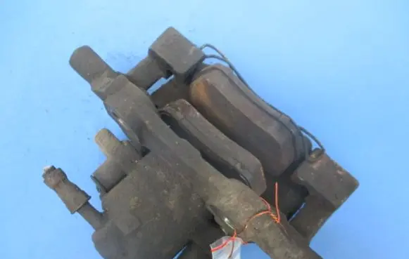 Seat Alhambra (Mk1) Front brake caliper