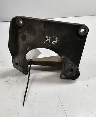 BMW 5 E60 E61 Engine mounting bracket 22116761117
