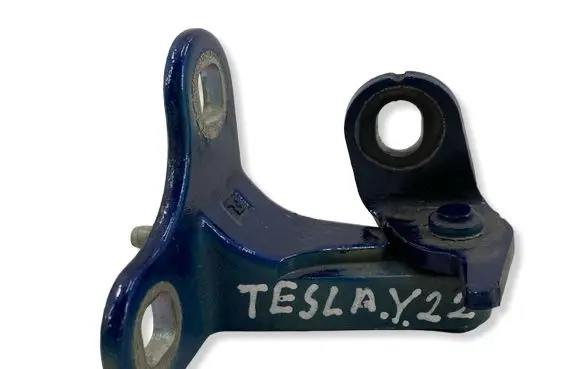 Tesla Model Y Front door lower hinge 1626073400B