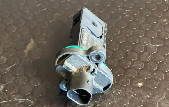 Opel Astra J Mass air flow meter 0280218254 13301682 272443603