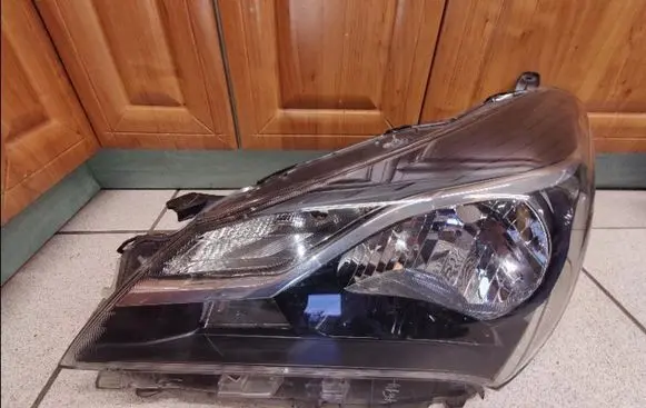 Toyota Yaris Headlight/headlamp OD-158