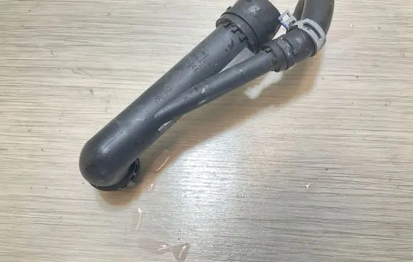 Volkswagen Golf VII Engine coolant pipe/hose 5Q0121619B