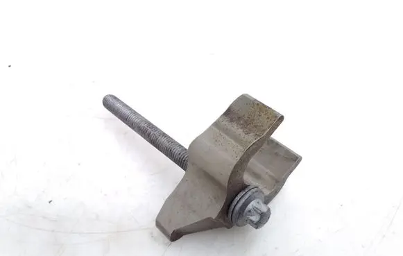 BMW X5 F15 Fuel Injector clamp holder 