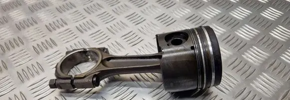 Citroen Berlingo Piston with connecting rod