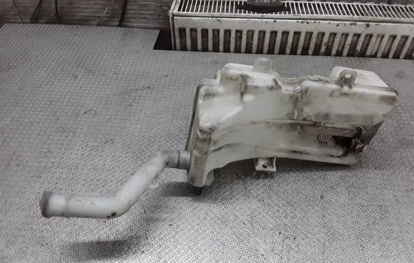 Windshield washer fluid reservoir/tank