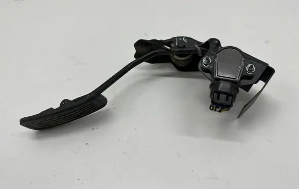 Toyota Corolla Verso E121 Accelerator throttle pedal