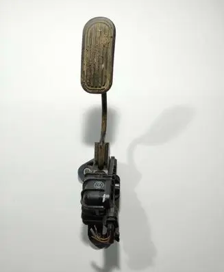 Toyota Hilux (AN10, AN20, AN30) Accelerator throttle pedal 781200K010 VN1988003140