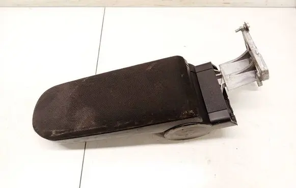 Volkswagen PASSAT B5 Armrest 3b0864273