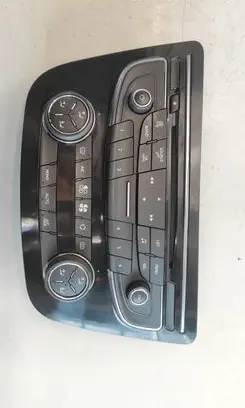 Peugeot 508 Climate control unit E1060945MO1 450111030416891