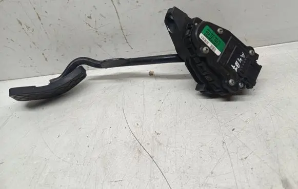 Audi A4 S4 B7 8E 8H Accelerator throttle pedal 8E2721523E 6PV00802634