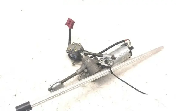 Mercedes-Benz S W220 Seat adjustment motor 0130002484 2208201442