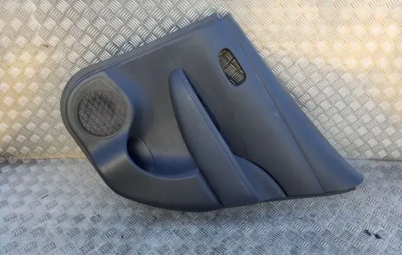 Nissan Leaf I (ZE0) Rear door card panel trim 829223NL0A