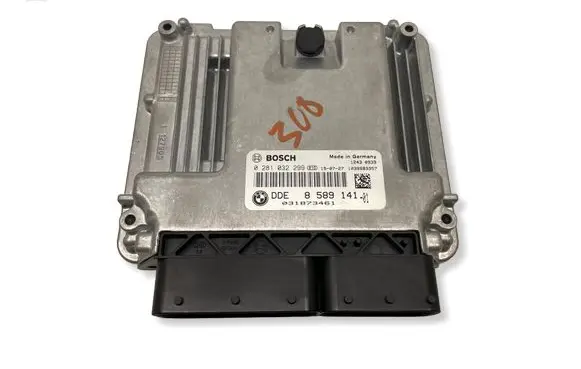 BMW 3 F30 F35 F31 Engine control unit/module 8589141 0281032299 031873461