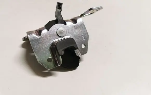 Mercedes-Benz E W212 Seat back rest lock catch A2049200572
