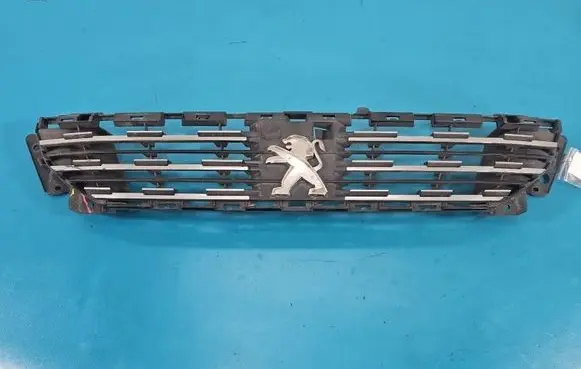 Peugeot 508 II Front bumper upper radiator grill 9817022677 IMPRK1567883