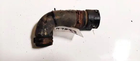 Engine coolant pipe/hose
