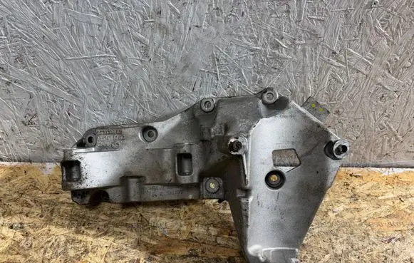BMW X2 F39 Generator/alternator bracket 8620708 18574710