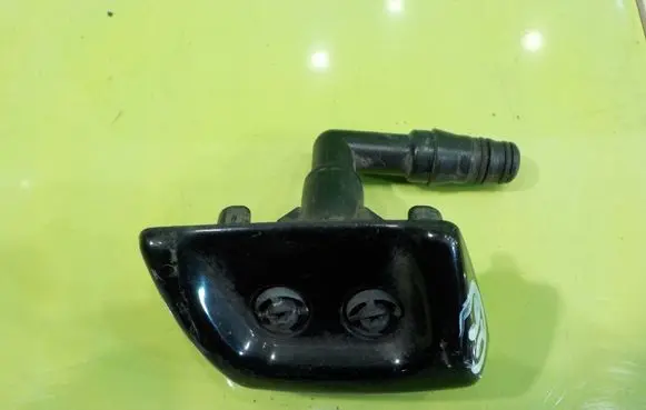 Land Rover Range Rover L322 Headlight washer pump PRZOD