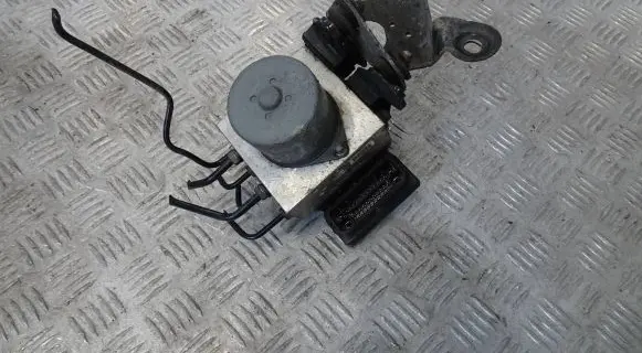 Volkswagen PASSAT B7 ABS Pump 3AA614109M