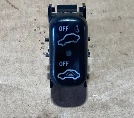 Mercedes-Benz C W202 Alarm switch 2108201710 501593 71080517
